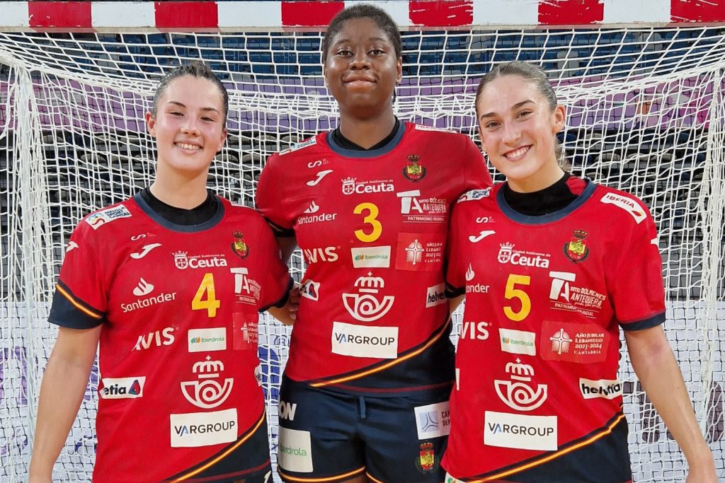Tres jugadoras navarras, campeonas del mundo de balonmano juvenil